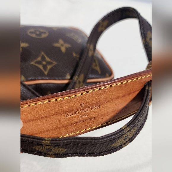 Louis Vuitton Danube MINI. Minor dryness & discolor on vachetta. - Picture 8 of 12